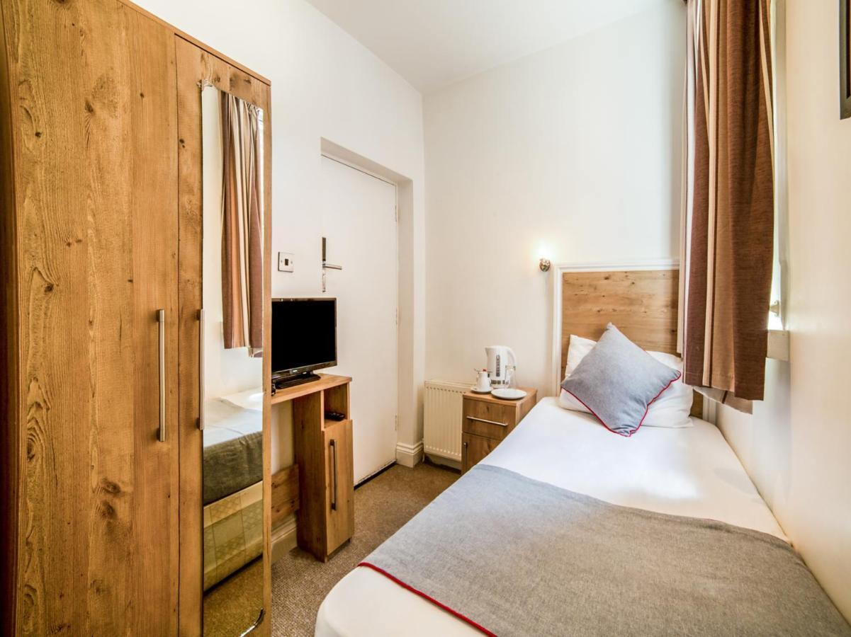 Oyo Tamtam Acton Hotel Лондон Екстер'єр фото