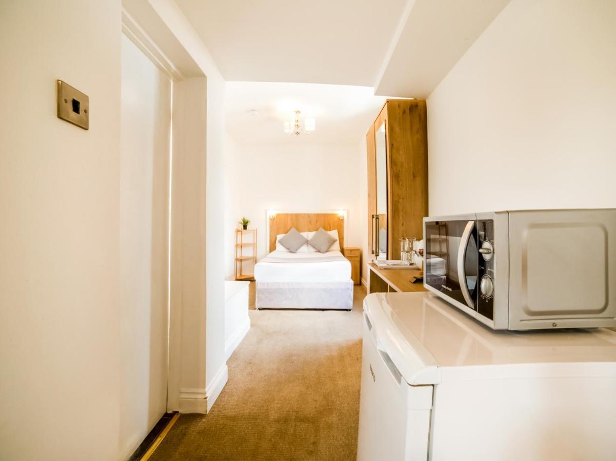 Oyo Tamtam Acton Hotel Лондон Екстер'єр фото